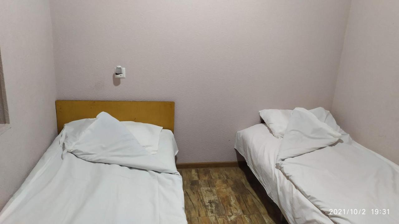 Verishen Guest House B&B Goris Bagian luar foto
