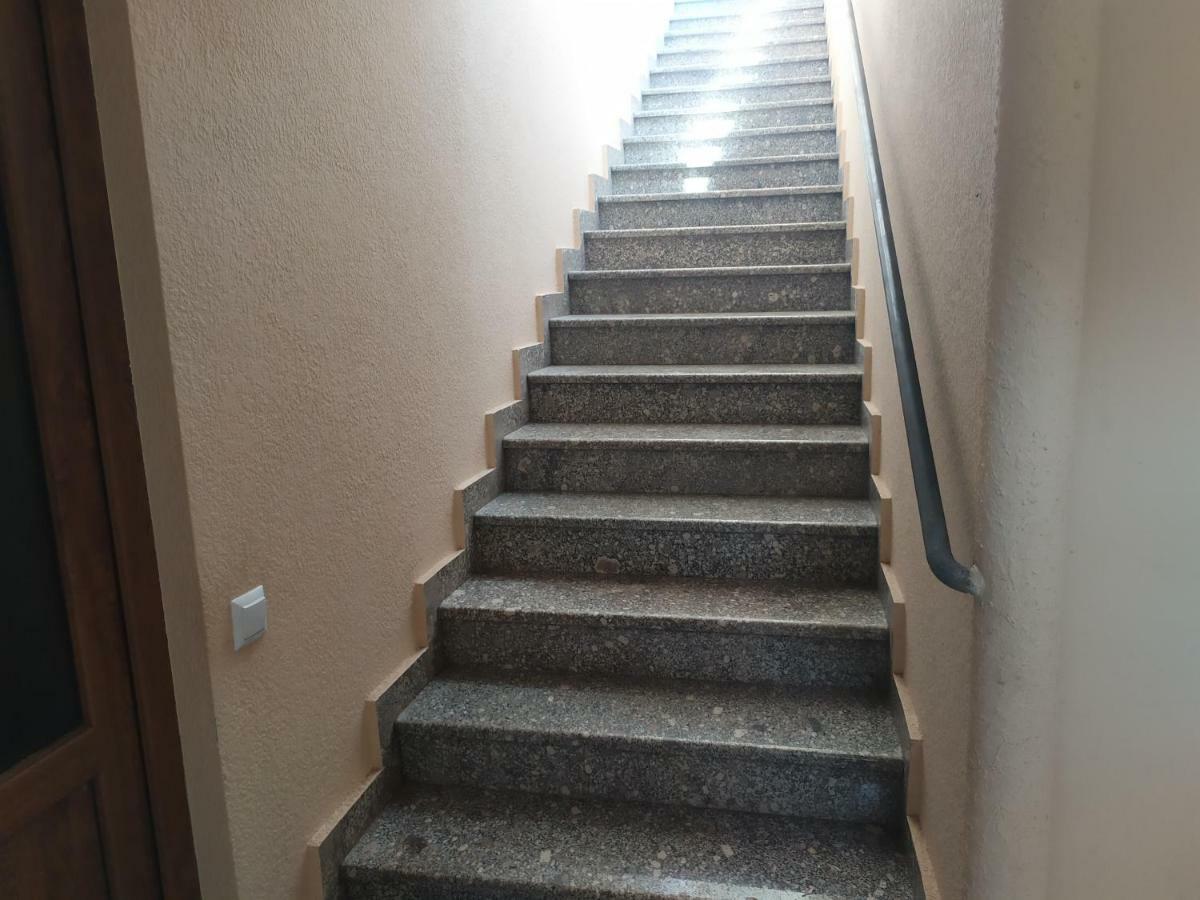 Verishen Guest House B&B Goris Bagian luar foto