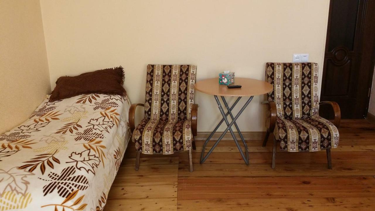 Verishen Guest House B&B Goris Bagian luar foto