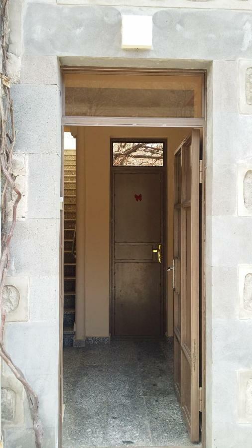 Verishen Guest House B&B Goris Bagian luar foto