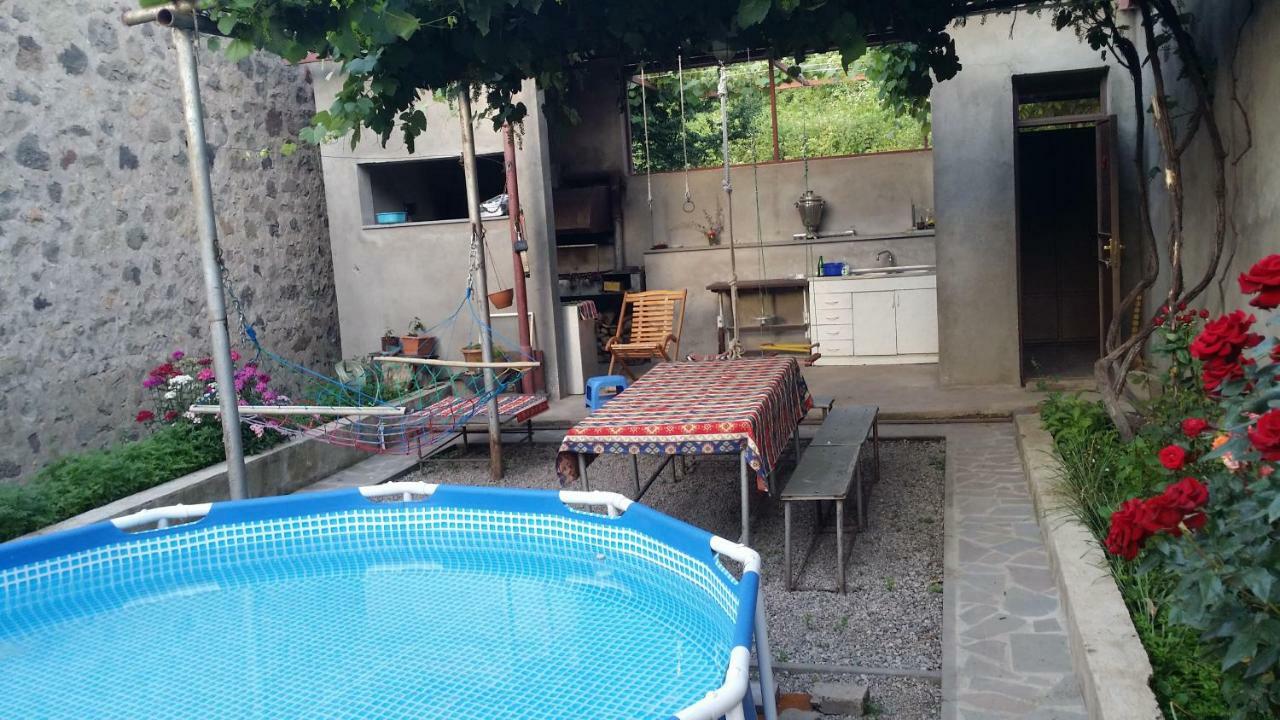 Verishen Guest House B&B Goris Bagian luar foto